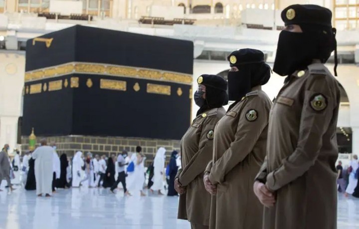 Potret Tentara Wanita Arab Saudi di Mekkah, Jeddah. (floreseditotial.com/Foto)