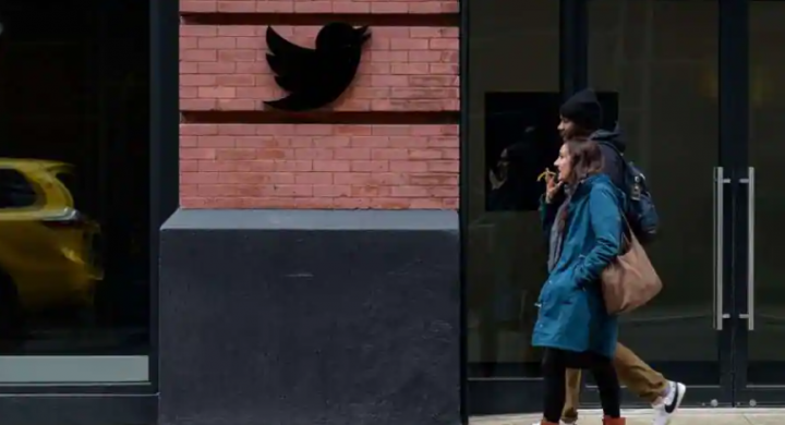 Twitter kembali membagikan ruang iklan gratis guna menarik merek kembali ke platform /AFP