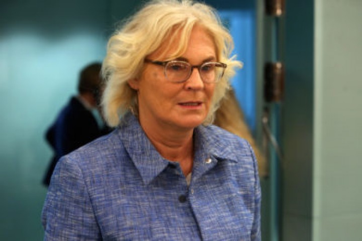 Potret Menteri Pertahanan Jerman, Christine Lambrecht mengumumkan pengunduran dirinya pada Senin (16/1/2023). (politico/Foto)