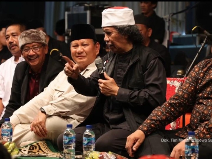 Potret Prabowo Subianto Saat Acara Bareng Cak Nun. (detik.com/Foto)