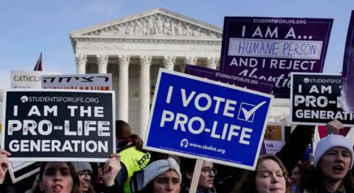 Sekelompok pemuka agama ajukan gugatan untuk memblokir larangan aborsi di Missouri /Reuters