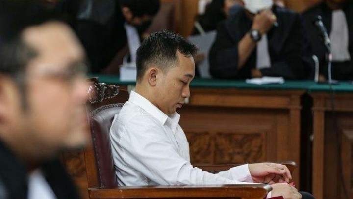 Potret Bharada E alias Richard Eliezer di Persidangan Jakarta Selatan atas Kasus Pembunuhan Berencana Brigadir Yoshua Hutabarat. (Tribun/Foto)