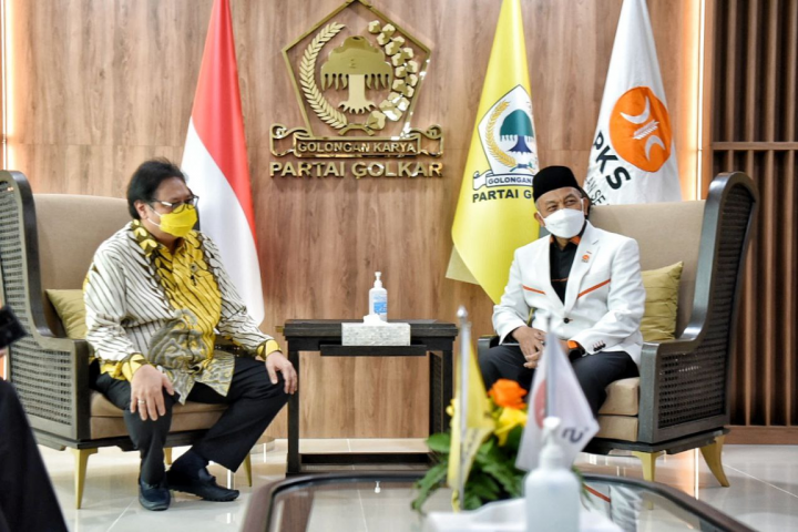 Golkar Disambangi PKS, Airlangga: Bukan Koalisi