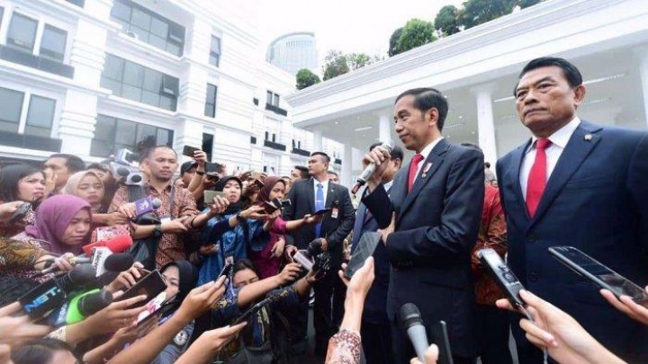 Potret Presiden Joko Widodo saat Wawancara dengan Pihak Pers. (Tribun/Foto)