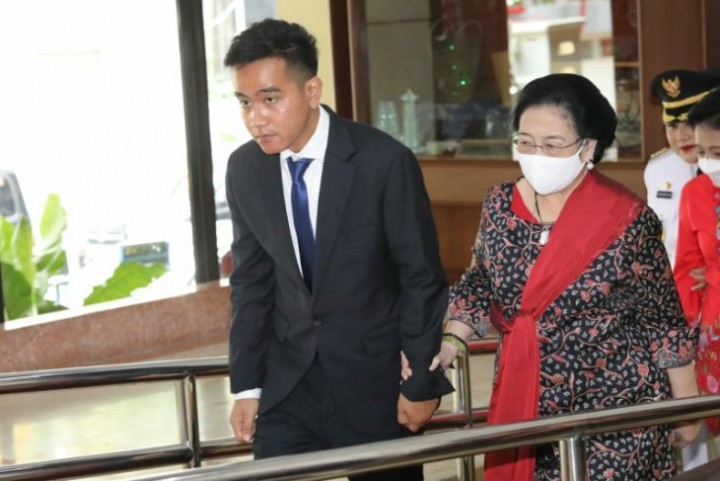 Potret Gibran Buming Raka dan Megawati dlam Satu Kesempatan Bertemu. (Detik.com/Foto)