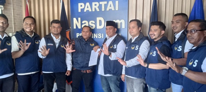 Mantan sekretaris PPP Riau Widi Yolanda resmi bergabung dengan NasDem Riau 