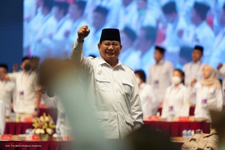 Wakil Ketua Umum Partai Gerakan Indonesia Raya (Gerindra) Sugiono mengaku siap menjadikan Prabowo Subianto sebagai presiden 2024. Sumber: okezone.com