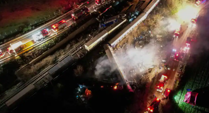 Sebanyak 29 orang tewas dalam tragedi tabrakan kereta api di Yunani /Reuters
