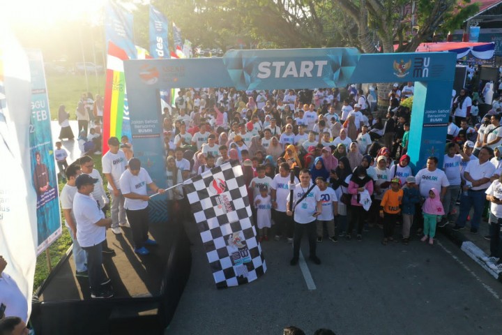 Caption : Usai sukses menggelar Jalan Sehat di lima kabupaten dan diikuti 7.500 peserta, PTPN V kembali menyelenggarakan kegiatan serupa di Kota Pekanbaru, Minggu lusa (6/3/2023), tepatnya di kawasan CFD Gadjah Mada