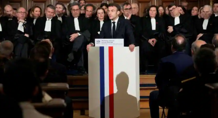 Presiden Prancis, Emmanuel Macron sebut akan tetapkan hak aborsi dalam konstitusi /AFP