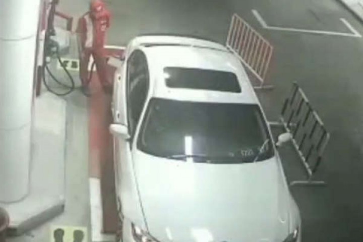 Video BMW Kabur Usai Isi BBM Viral di Media Sosial, Netizen Kaitkan dengan Mario Dandy Begini Kata Polisi. (MSN/Foto)