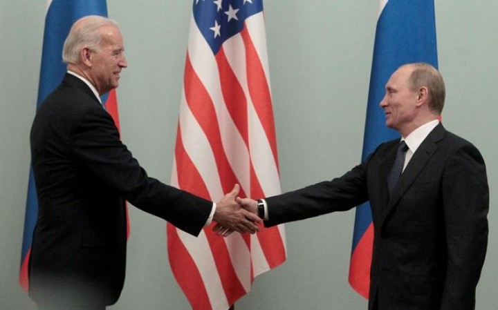 Joe Bidan dan Vladimir Putin