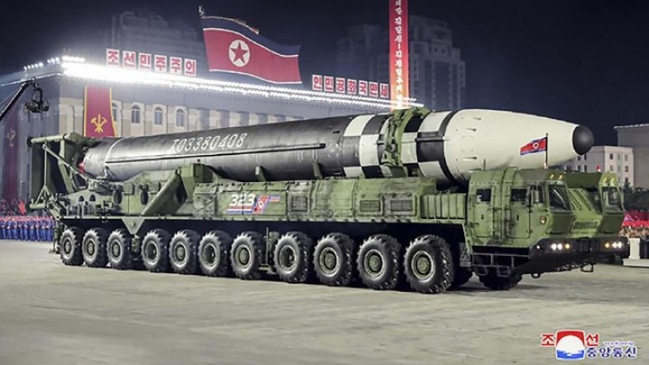 Pakar China ini Sebut Rudal ICBM Korut Bisa Hantam Amerika dalam Waktu 33 Menit Saja. (CNNIndonesia/Foto)