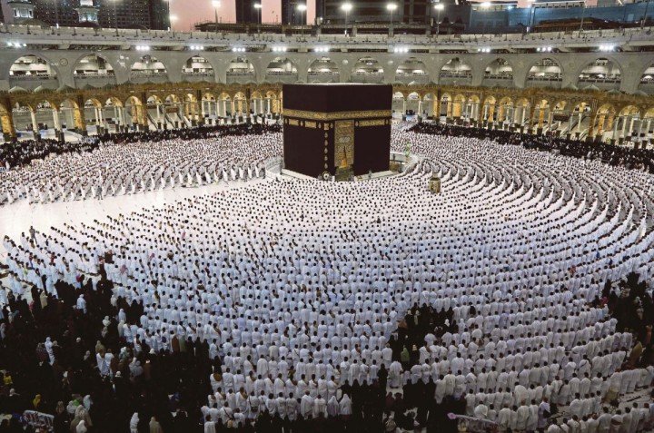Anak Bulan Terlihat, Arab Saudi Putuskan Idul Fitri 1444H 1 Syawal Hari Ini. (HarianMetro/Foto)