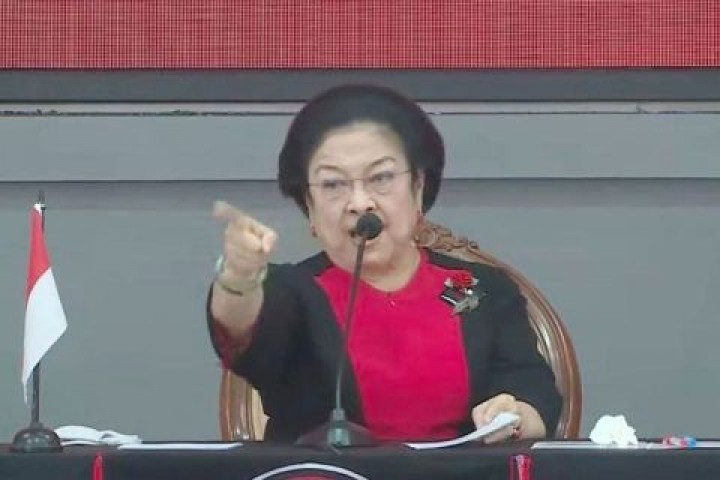 Ketua Umum PDI Perjuangan Megawati Soekarnoputri meyakini tak ada survei pilpres yang tak berbayar. Sumber: sindonews.com