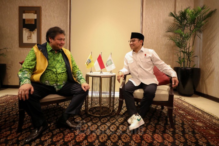 Ketua Umum Partai Golkar Airlangga Hartarto mengungkap perkembangan terbaru Koalisi Indonesia Bersatu (KIB) yang kini telah berusia satu tahun. Sumber: bisnis.com