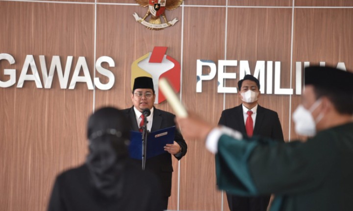 Bawaslu Pelototi Ganjar Pranowo, Takut Salah Gunakan Jabatan Gubernur untuk Pilpres 2024