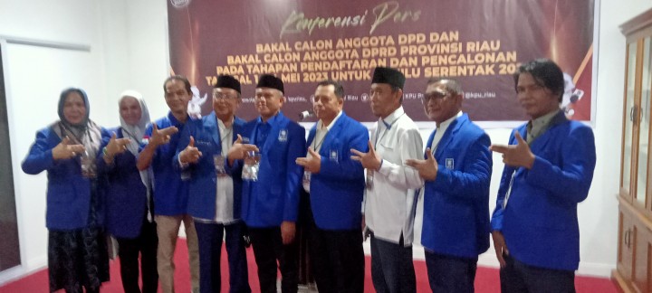PAN Riau daftarkan Bacaleg ke KPU Riau 