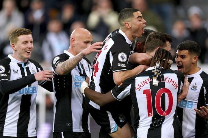 Newcastle vd Brighton: The Magpies Libas Seagulls 4-1 