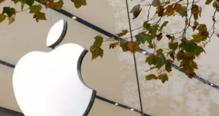 Apple melarang karyawannya menggunakan ChatGPT OpenAI /Reuters