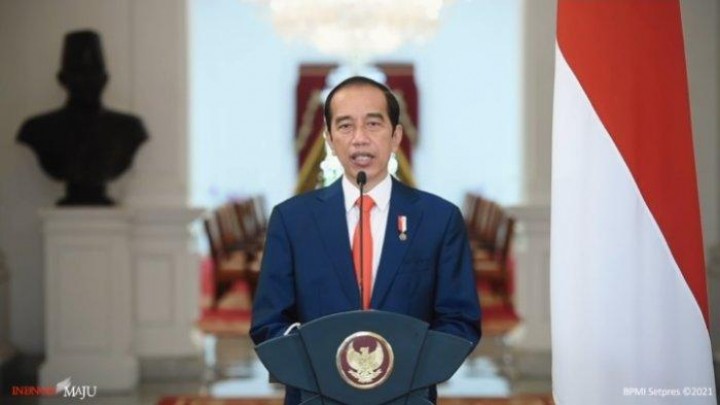 Breaking News! Presiden Jokowi Resmi Berhentikan Jhonny G Plate dari Posisi Menkominfo. (Tribun.com/Foto)