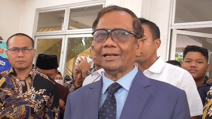 Mahfud MD Tanggapi Soal Jadi Cawapres Prabowo: Saya Hanya Petugas Pemilu. (tvOne.com/Foto)