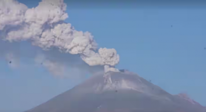 Gunung berapi Popocatepetl /Reuters