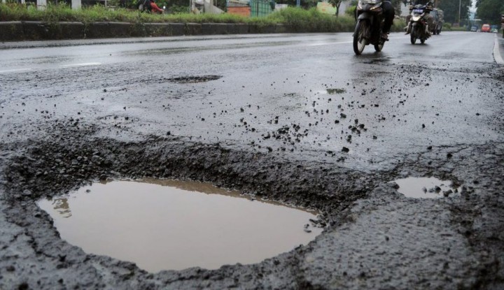 Akibat Lampung efek beberapa waktu lalu mereka akan menyusun anggaran untuk menambah alokasi untuk jalan yang rusak di tahun politik. Sumber: Berita Kota Makassar