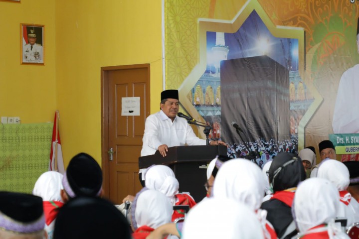 Jemaah Calon Haji kabupaten Siak Bertolak ke Madinah 