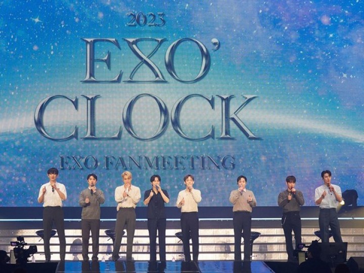 EXO Umumkan Judul Album Ke-7: EXIST, Tampilkan Logo dengan Tema Cahaya Bak Bintang. (Twitter/Foto)