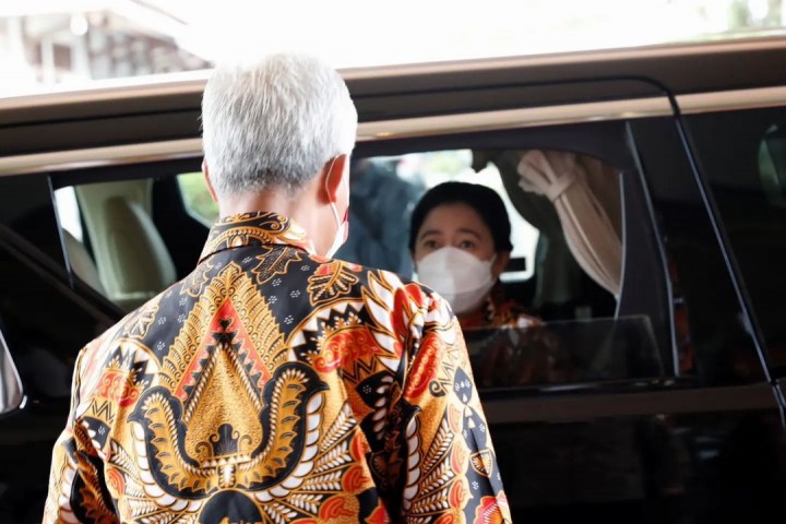 Presiden Joko Widodo (Jokowi) memanggil Gubernur Jawa Tengah Ganjar Pranowo dan Ketua DPR RI Puan Maharani ke Istana Kepresidenan, Jakarta Pusat, Selasa, 13 Juni 2023. Sumber: Instagram