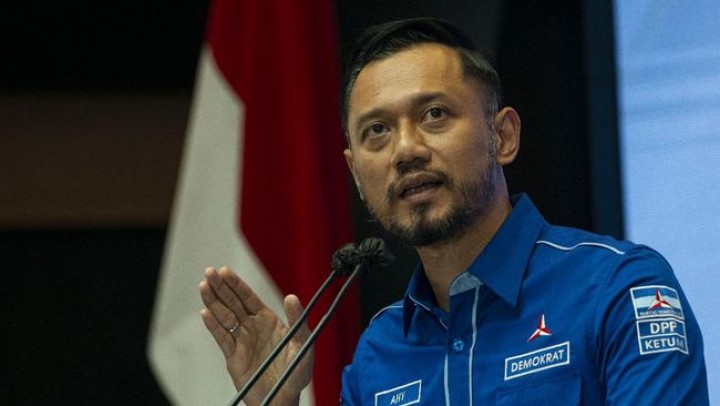 Ketua Umum Partai Demokrat Agus Harimurti Yudhoyono (AHY) meminta kepada kader yang ikut dalam pemilihan legislatif (Pileg) 2024 untuk menyiapkan diri. Sumber: CNN Indonesia