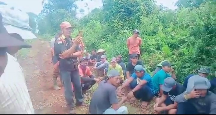 Warga masyarakat Sungai Nibung dan Bandar Jaya kecamatan Siak Kecil
