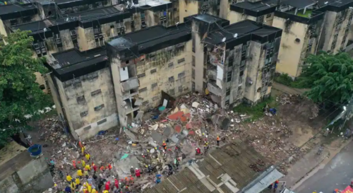 Bangunan Brasil runtuh /Reuters