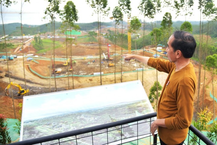 Pengamat komunikasi politik Universitas Esa Unggul, Jamiluddin Ritonga mengomentari hasil survei terbaru dari Indostrategic tentang Ibu Kota Nusantara (IKN). Sumber: bisnis.com