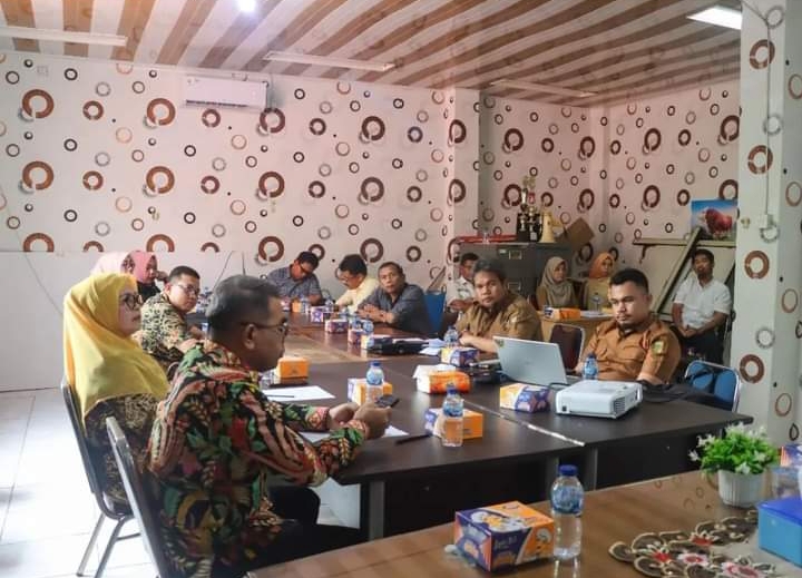 Pertemuan Komisi II DPRD Riau dengan Disbunnak Kuansing