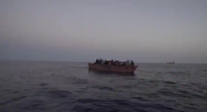 Dalam insiden terpisah, sebuah badan amal EMERGENCY, mengatakan bahwa mereka berhasil menyelamatkan sekitar 76 migran di sebuah kapal kayu yang kelebihan muatan di Mediterania, pada hari Sabtu (12 Agustus) /Reuters