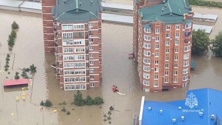 Rusia Diterpa Badai Tropis Khanun, 4.300 Rumah Terendam Banjir. (detik.news/Foto)