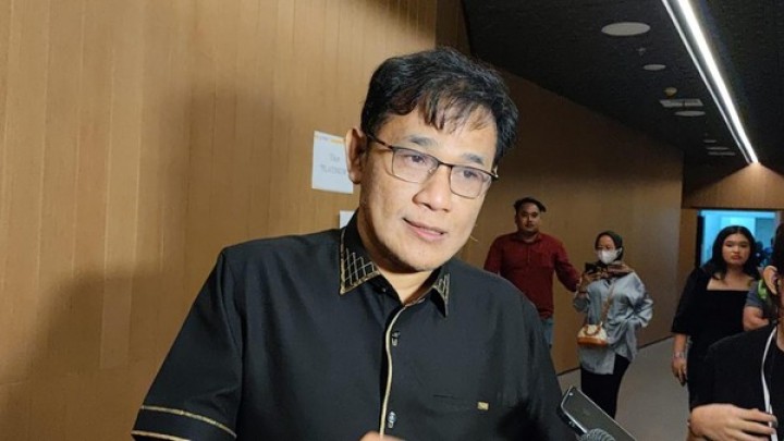Terancam Dipecat PDIP, Budiman Angkat Bicara: Saya Menunggu Saja. (detik.com)