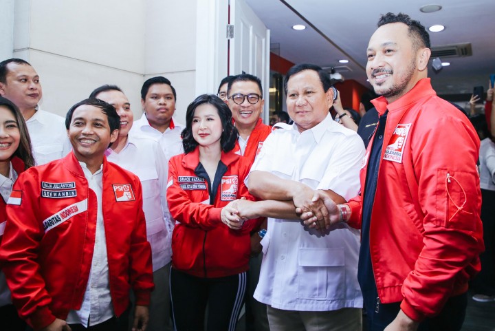 Petinggi PSI bersama Ketum Gerindra Prabowo Subianto. Sumber: Giring Ganesha