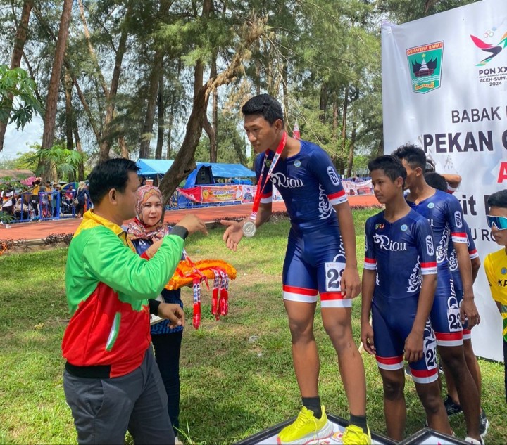Anak Tukang Bakso Bakar di Pekanbaru, Raih Medali Sepatu Roda BK PON 2024