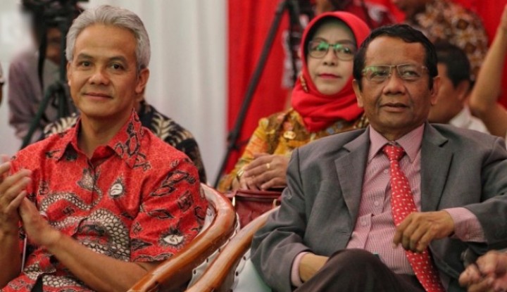 Politisi PDIP Ganjar Pranowo dan Menko Polhukam Mahfud Md. Sumber: Suara Nasional