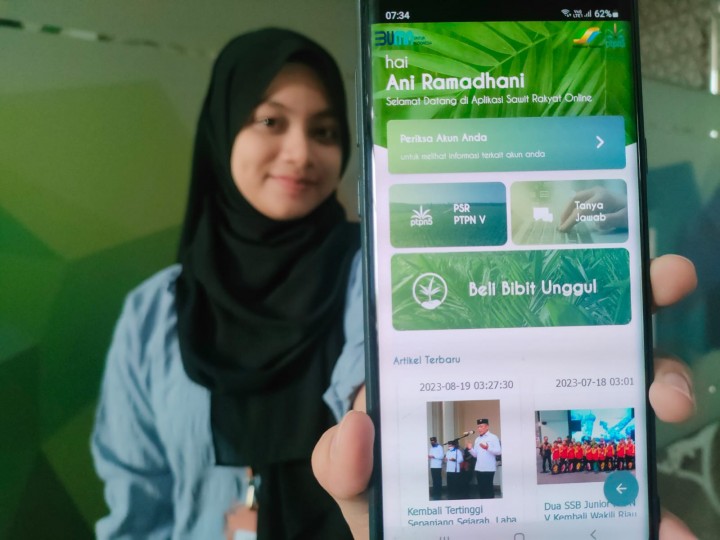 Sawit Rakyat Online, aplikasi android besutan PT Perkebunan Nusantara V berhasil menjadi terobosan untuk meningkatkan akselerasi peremajaan sawit rakyat dan peningkatan produktivitas petani sawit. Aplikasi tersebut mendapat sambutan positif dari para petani setelah diunduh lebih dari 10.000 kali.