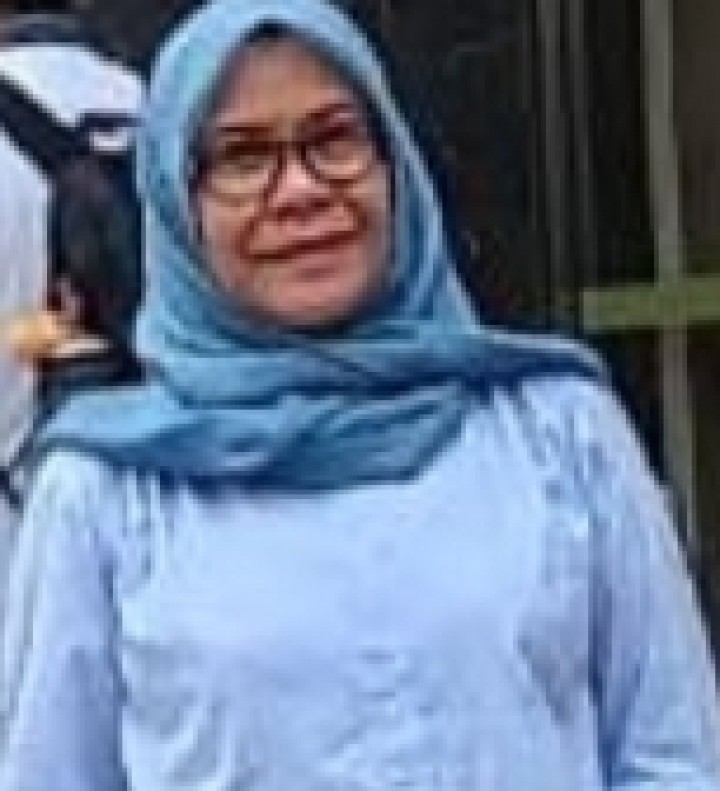 Elly Wardani Karo Hukum Gubenur Riau