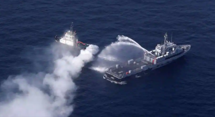 Kapal perang terlihat selama latihan angkatan laut gabungan angkatan laut Iran, China, dan Rusia di Samudra Hindia utara 20 Januari 2022 /Reuters