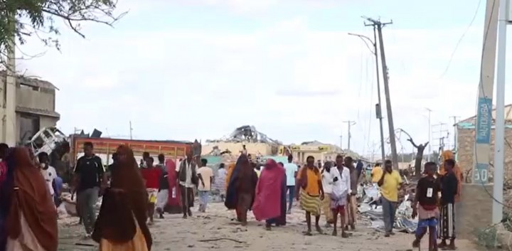 Bom Bunuh Diri Somalia Tewaskan 21 Orang Tak Berdosa, Tercatat 52 Orang Luka-luka. (Esensi Tangkapan Layar)