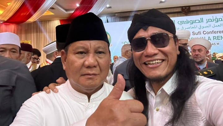 Pendakwah Gus Miftah dan Ketum Gerindra Prabowo Subianto. Sumber: detik.com