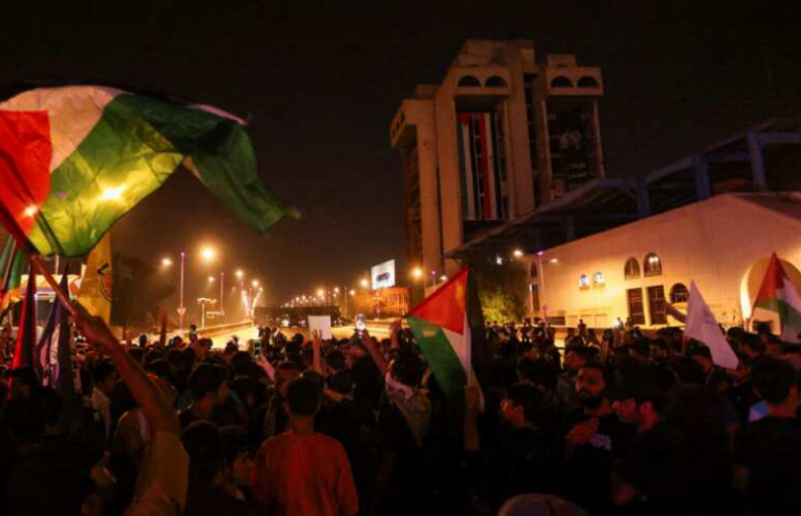 Protes pro-Palestina di Baghdad, Irak, pada 18 Oktober 2023 /Reuters
