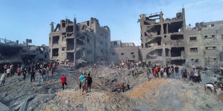 Krisis Kemanusiaan! Israel Bombardir Kamp Pengungsi usai RS Gaza di Hantam Rudal. (X/Foto)