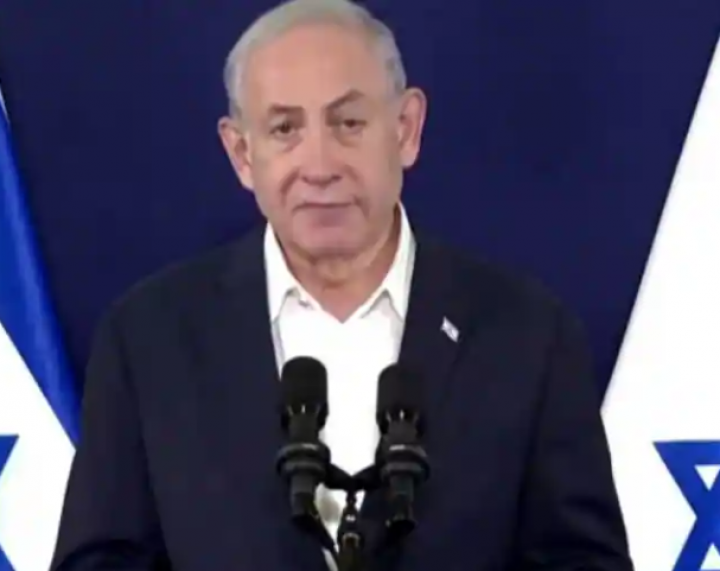 Perdana Menteri Israel Benjamin Netanyahu berpidato dalam konferensi pers di Tel Aviv setelah pertemuannya dengan Menteri Luar Negeri AS Antony Blinken /Reuters